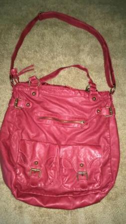 Charming Charlie Purse  With Lots Of Pockets/Zipper&rsquo;s, Ins